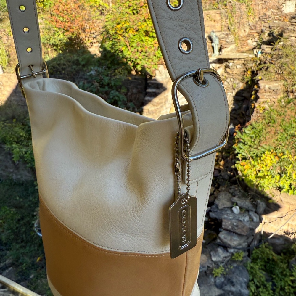 Coach Madison Leather Duffle Shoulder Bag 9173 🤎✨ - Picture 11 of 11